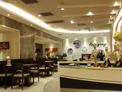 -必胜客(WOW中心城店)