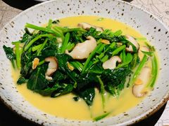 奶油菠菜-穹六人间 people 6(岳阳路店)
