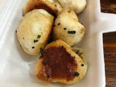 -老字号眼镜子煎包汤包店