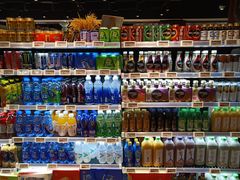 饮品-中百仓储超市有限公司(越秀星汇维港店)