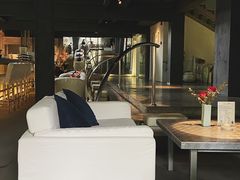 -穹六人间 people 6(岳阳路店)