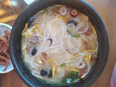 -桥香园过桥米线(国贸店)