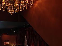 -弦月窗LUNETTE BY AMANDA(复兴路店)