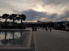 -亚龙湾中心广场