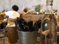 -Common Table · Brunch & Coffee