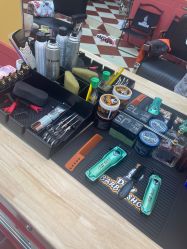 -Devilhands Barbershop男士理容店