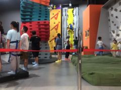 -嗨马乐动室内潮玩运动·团建·轰趴·桌游(南丰汇店)