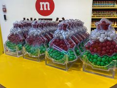 -m豆巧克力世界(上海世茂广场店)