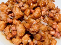 宫保鸡丁-小船渔村•大连菜•大连焖鱼(黄河路店)