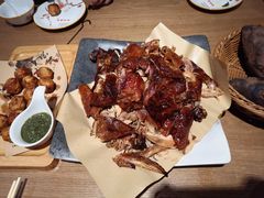 坑烤大公鸡-民窑私烤土窑坑烤大公鸡