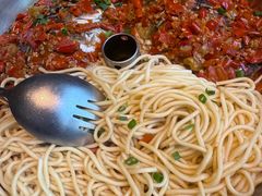 -鱼鲜饭香·招牌汽锅剁椒鱼头王