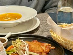 -又见马甲M8融合西餐厅(体育中心店)