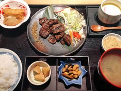 岩烧雪花牛肉定食-味太助·银饭食堂(中华城店)