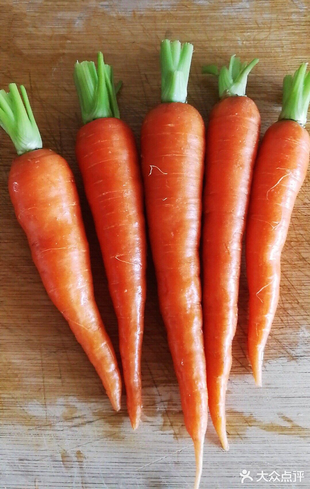 好吃的胡萝卜红烧排骨，胡萝卜入口即化哦