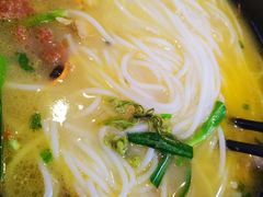 -桥香园过桥米线(国贸店)