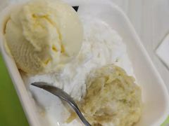 -满记甜品(巴黎春天宝山店)