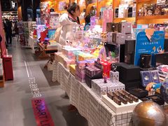 -西西弗书店&矢量咖啡(凯德晶萃广场店)