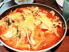 小鲜肉冒菜锅-酷公社·榴莲披萨(太原街店)