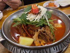 -喇喇排骨火锅·传统韩式脊骨汤(望京西园总店)