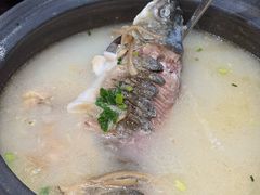 -土砂锅生态山庄·非遗砂锅雅鱼