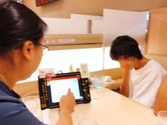 -HOT CRUSH趁热集合·现烤面包(上海环球港店)