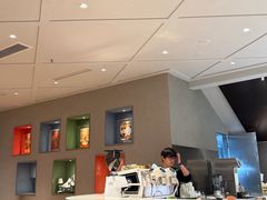 -潮一不贰·法式甜品·生日蛋糕·西式简餐(外滩店)