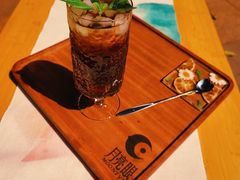 -月亮眼花园餐厅书吧酒吧