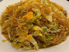 -河畔春天时尚餐厅