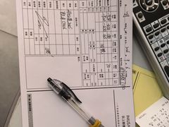 -目上眼镜·蔡司依视路授权(青浦宝龙店)