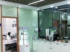 -茂菊口腔连锁(浦东南路店)
