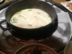 -三人行骨头王火锅(长寿店)
