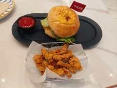 -必胜客(砂之船中东奥莱店)