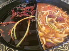 -重庆川渝肥妹火锅