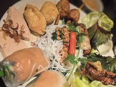 -大头虾越式风味餐厅(光明广场店)