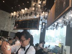 -星巴克臻选(湖滨道店)