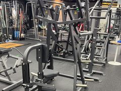-VLines耀能运动24小时·月付制健身(京广桥店)