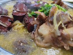 酸菜血肠五花肉-19°c海鲜烧烤大排档