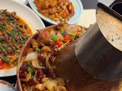 -川流不息·地道川菜·小龙虾(松东路店)