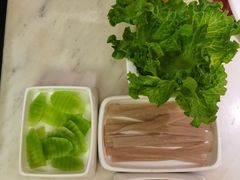 -左庭右院鲜牛肉火锅(浦江欢乐颂店)