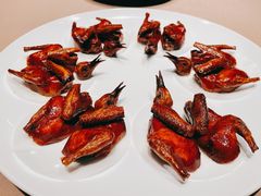 脆皮乳鸽-荣轩(新荣记环球金融中心店)