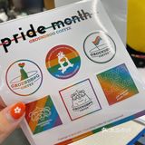 点咖啡还收到了pride month的贴纸