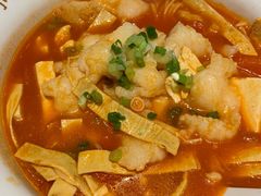 -渝是乎酸菜鱼(龙旗购物中心店)