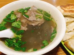 -锅贴王小吃(南大街店)