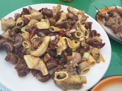-超越海鲜屋(飞龙物业店)