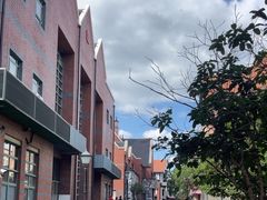 -钟书阁(松江泰晤士小镇店)