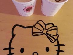 android_upload_pic-Hello Kitty Cafe(弘大店)