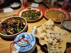 -泥糊破店小酒馆·团建聚餐(南京西路店)