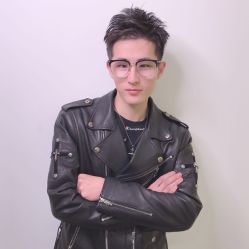 -AYO SALON