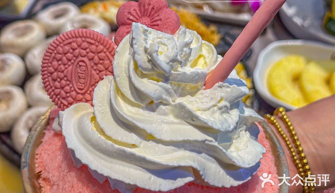 吃烤肉还得是东北的‼️包肉小饼隐藏吃法get