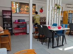 -毛辣果·贵州红酸汤牛肉火锅(西单店)